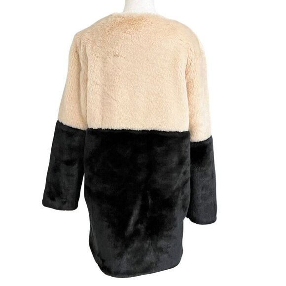 JOVONNA LONDON CREAM BLACK COLORBLOCK FAUX FUR JACKET COAT - 8 (12UK) - Picture 3 of 11